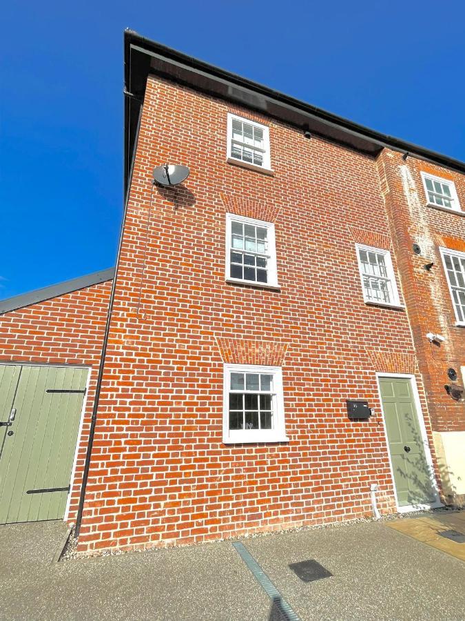 75 Weavers Townhouse Norwich Exterior photo