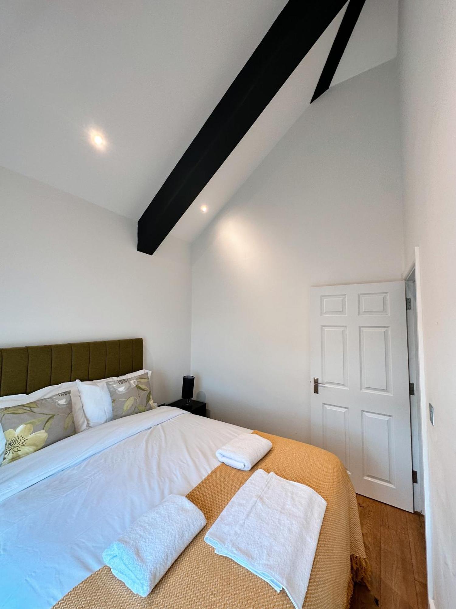 75 Weavers Townhouse Norwich Exterior photo